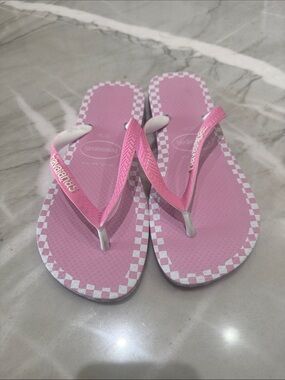 Havaianas Pink & White Checkerboard Flip Flops